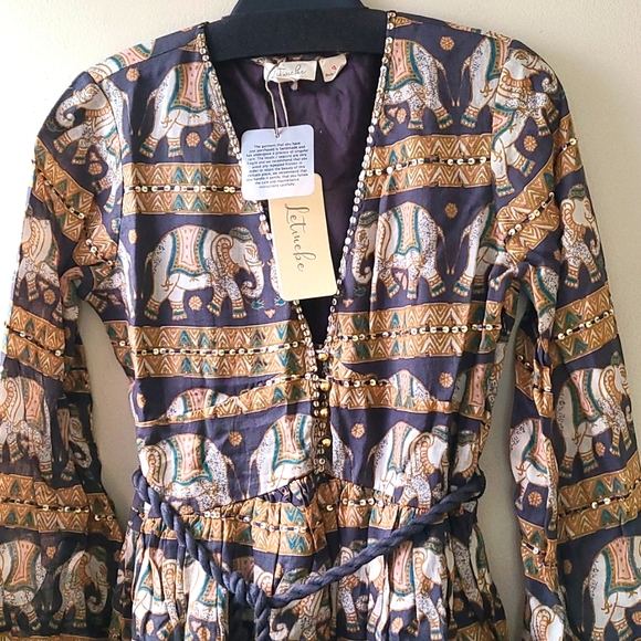 Dress - Picture 2 of 4